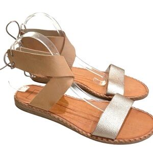 Dolce Vita Tan and Gold Leather Strappy Sandal SZ 8.5